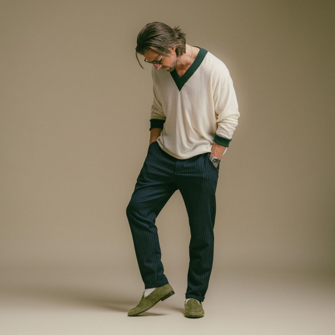 Men's Vintage V-Neck Sweater - Vintage White / Forest Green