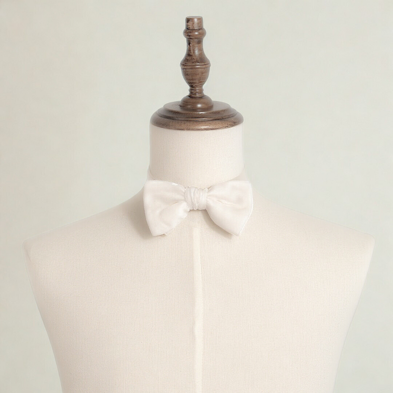Classic Velvet Bow Tie - Vintage White