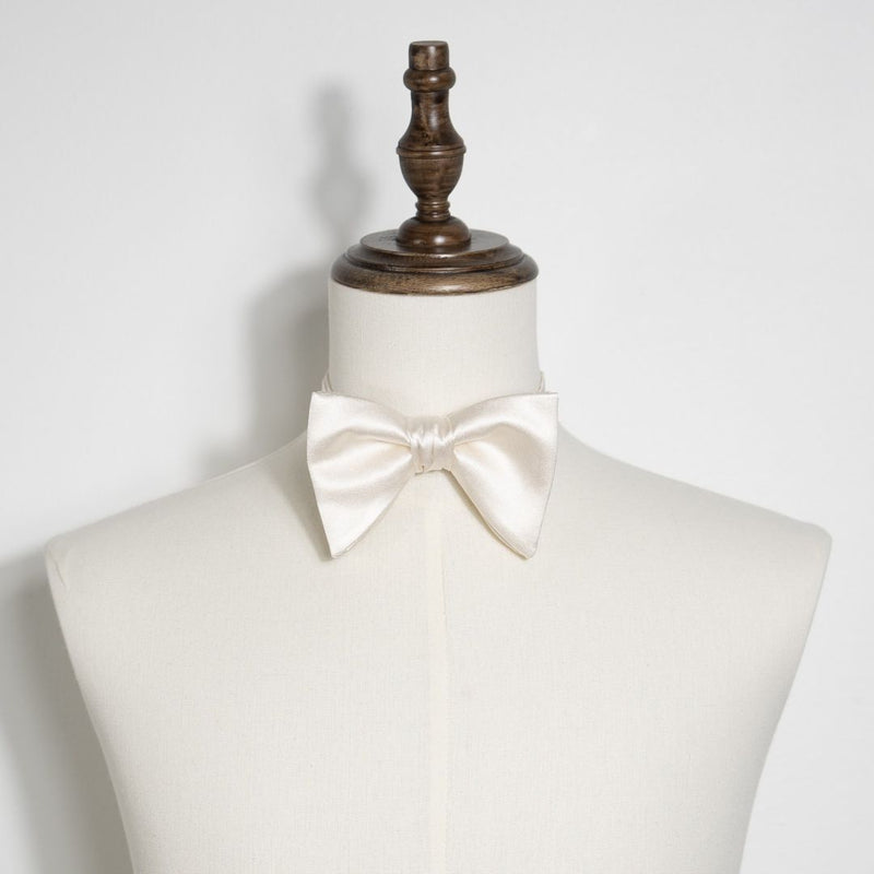 Satin Butterfly Bow Tie - Vintage White