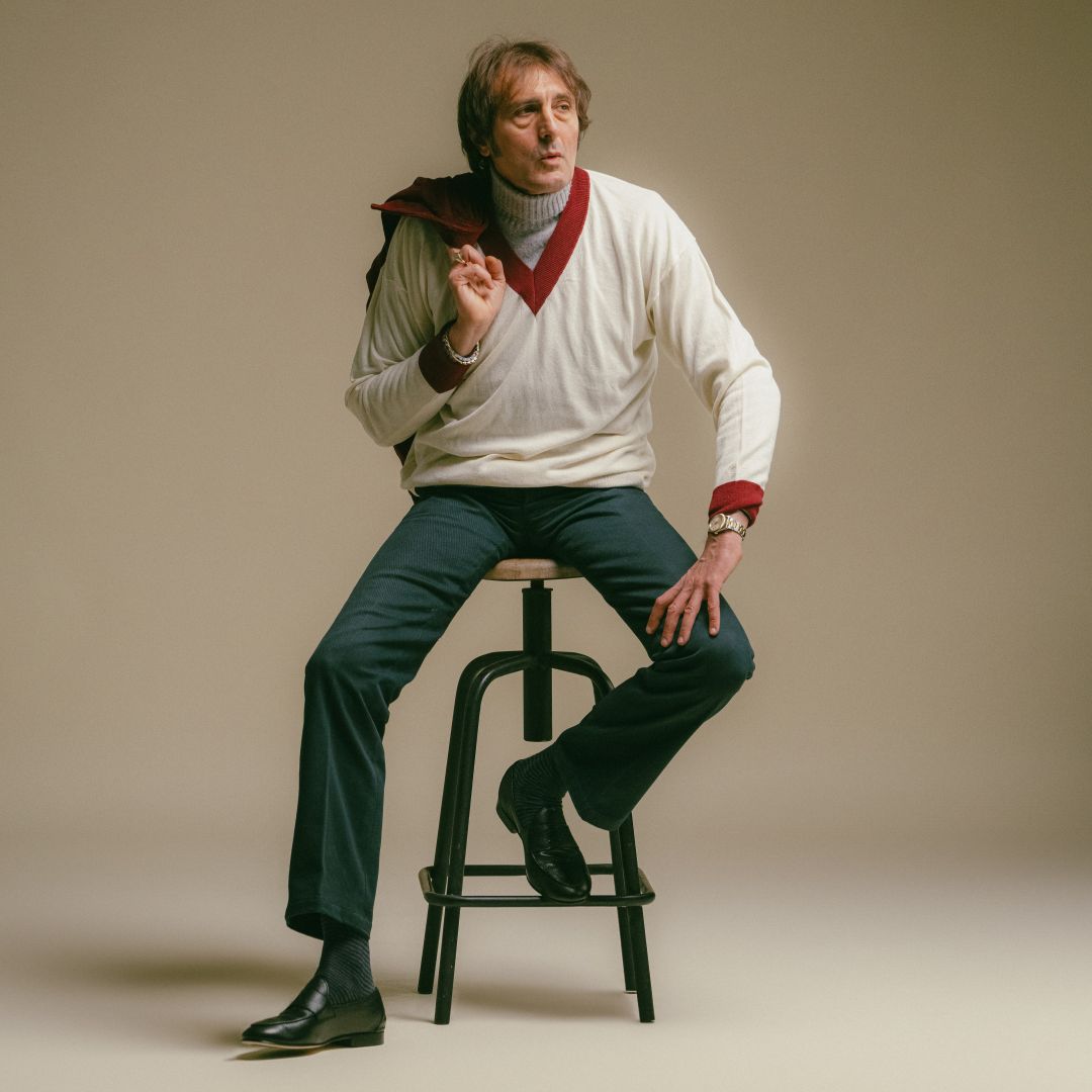 Men's Vintage V-Neck Sweater - Vintage White / Burgundy