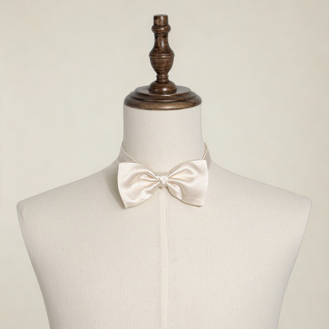 Classic Satin Bow Tie - Vintage White