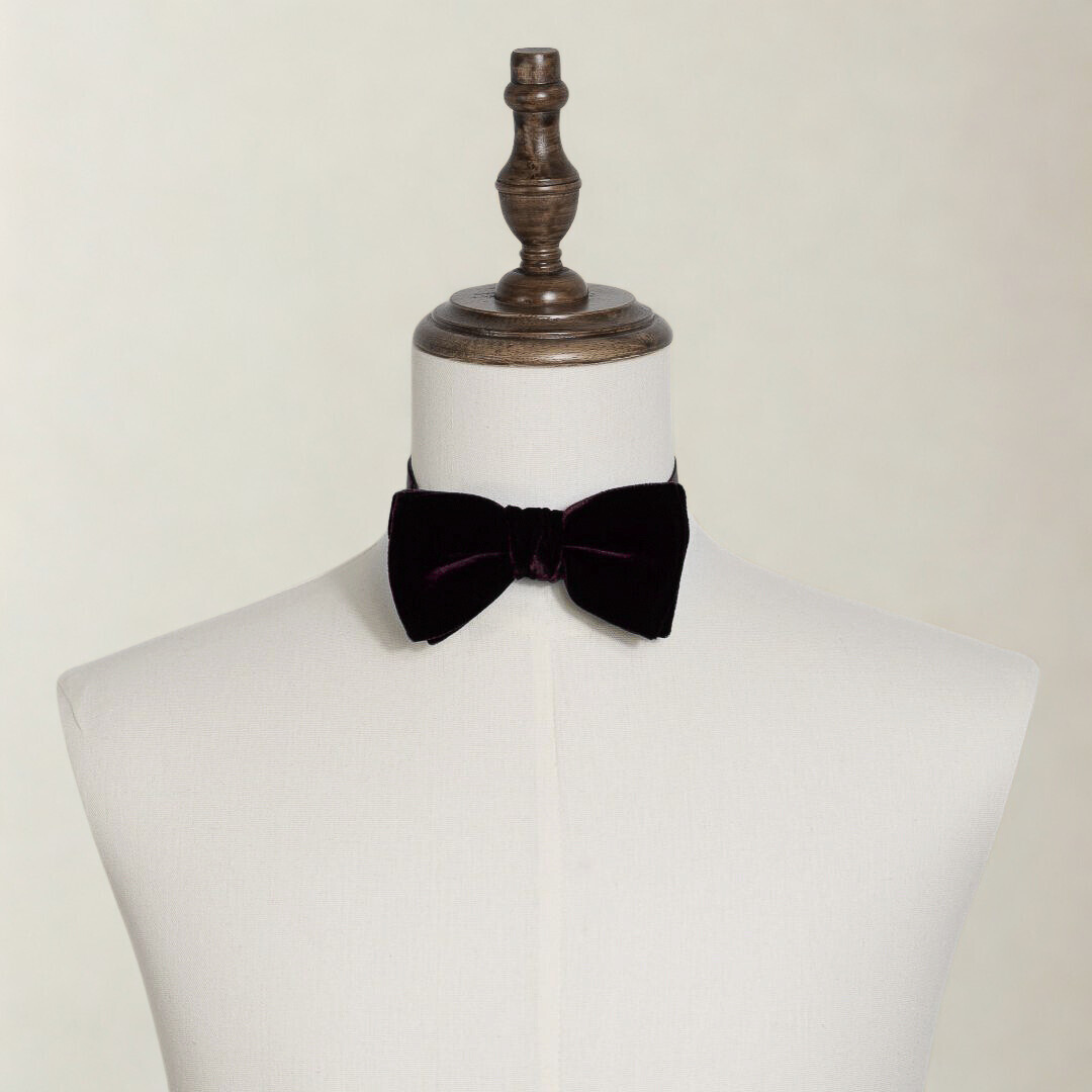 Classic Velvet Bow Tie - Black