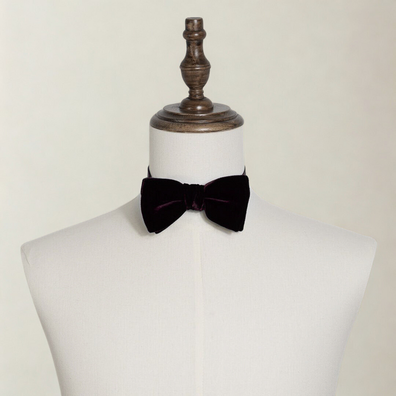 Classic Velvet Bow Tie - Black