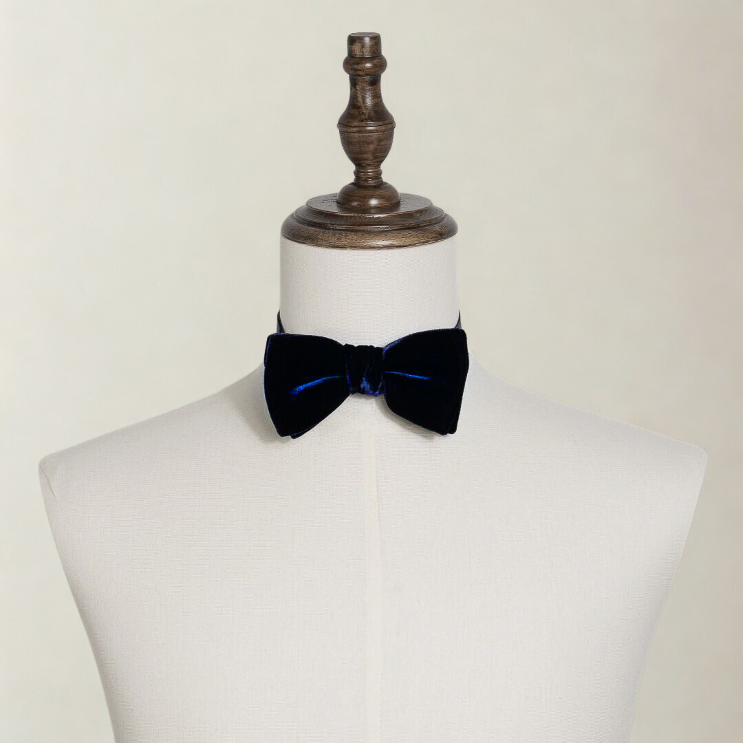 Classic Velvet Bow Tie - Midnight Navy