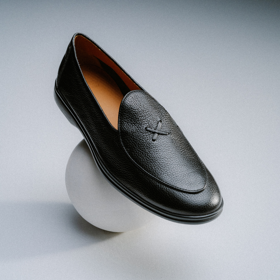 Men's Black Pebbled Leather Viaggio Loafer