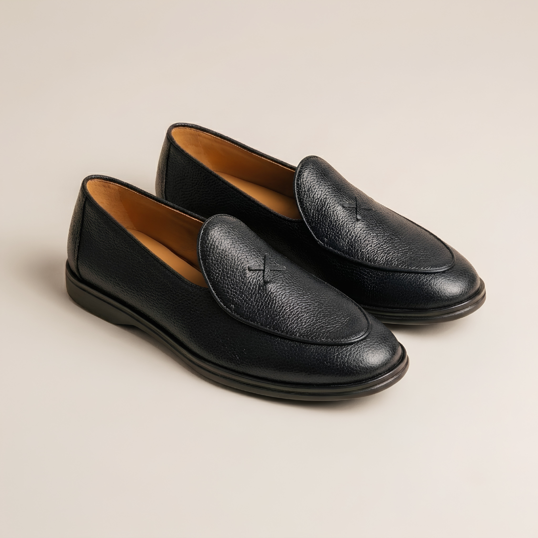 Men's Black Pebbled Leather Viaggio Loafer