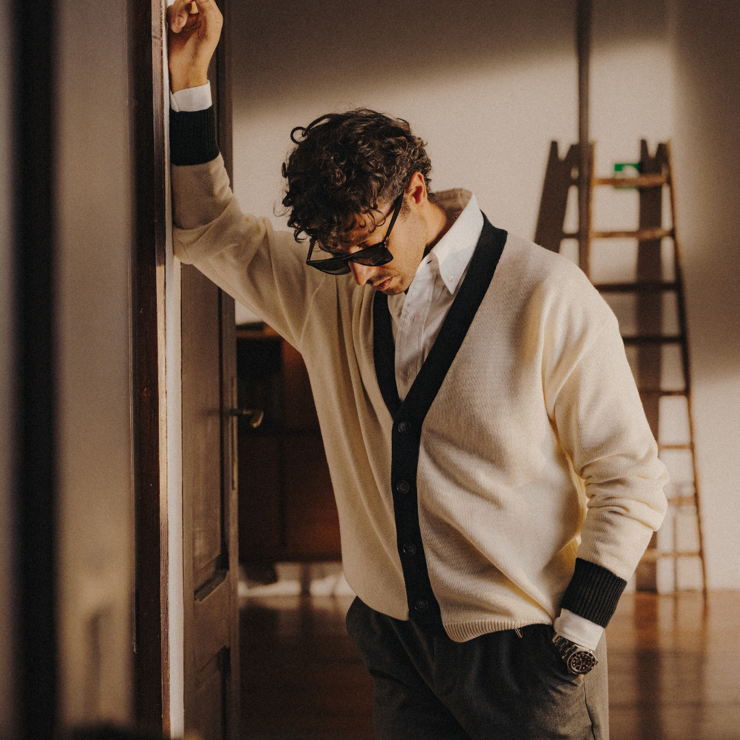 Men's Vintage Fit Cardigan - Vintage White / Black