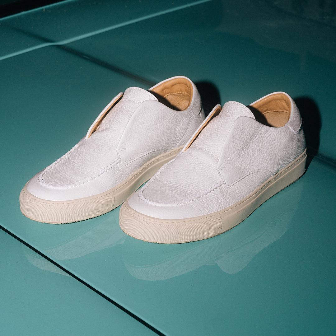 Men's Pebbled White Leather Pitti Sneaker