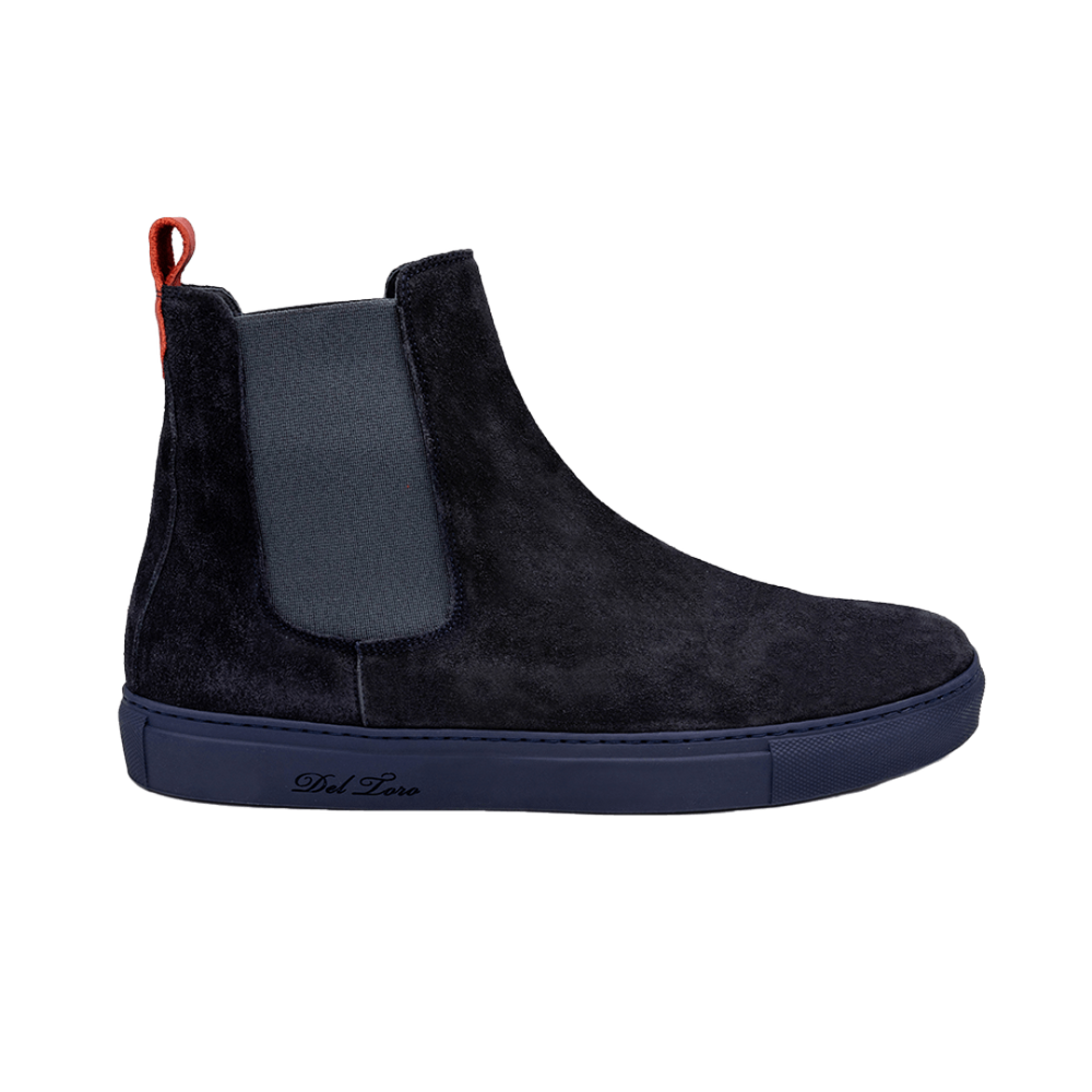 Chelsea boots top sneaker sole