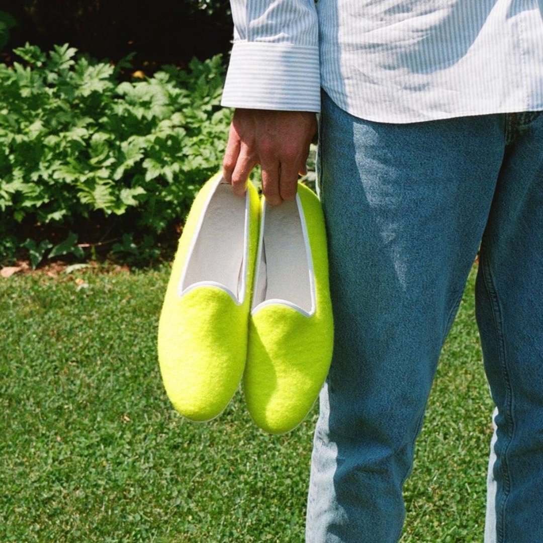 Men's Tennis Ball Felt Slipper